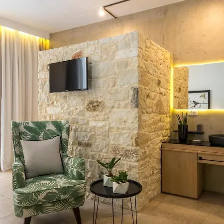 Aparthotel Luxury 2*